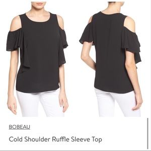 New Bobeau cold shoulder ruffle sleeve black top